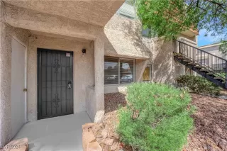 Photo #4: 2615742 Listing