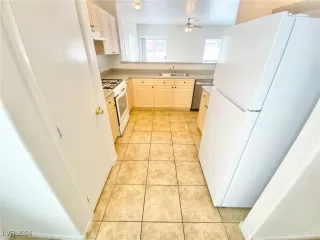 Photo #3: 2615753 Listing 