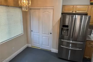 Photo #2: 2615755 Listing