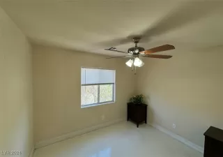 Photo #6: 2615755 Listing