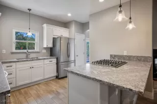 Photo #5: 2615762 Listing