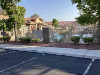 Photo #1: 2615803 Listing 