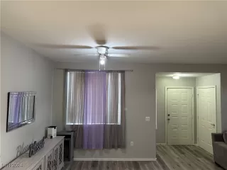 Photo #3: 2615836 Listing