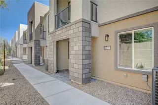 Photo #3: 2615848 Listing 