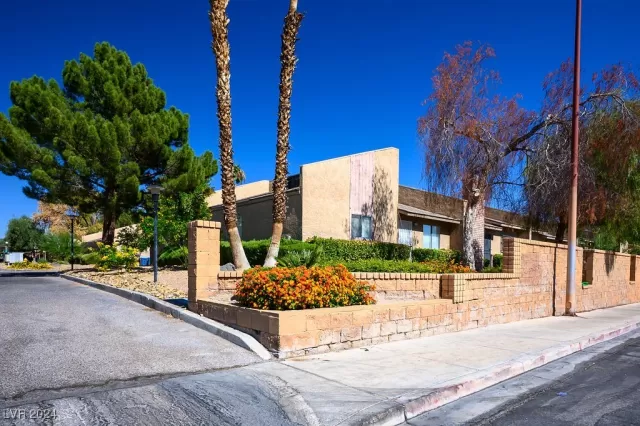 MLS: 2615859 Condo For Sale