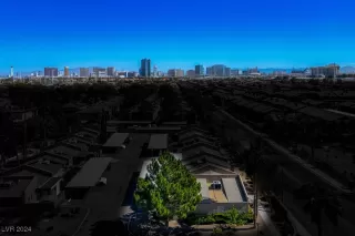 Photo #1: 2615859 Listing 