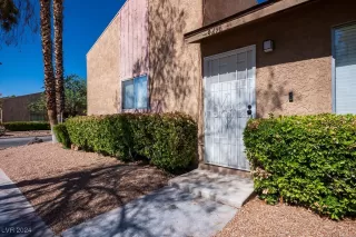 Photo #2: 2615859 Listing 