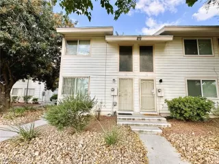 Photo #2: 2615867 Listing