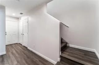 Photo #4: 2615908 Listing 