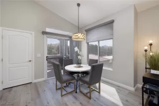 Photo #4: 2615921 Listing