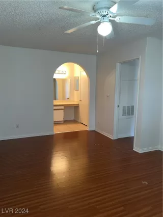Photo #6: 2615922 Listing 