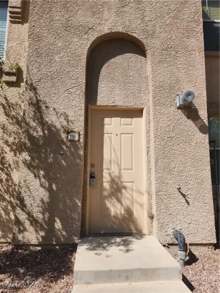 Photo #1: 2615938 Listing 