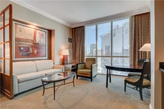 Photo #1: 2615948 Listing