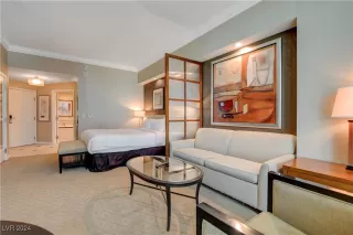 Photo #5: 2615948 Listing