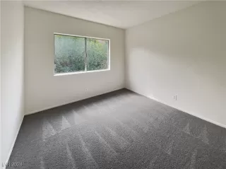 Photo #3: 2615970 Listing 