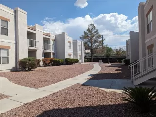 Photo #2: 2615981 Listing 