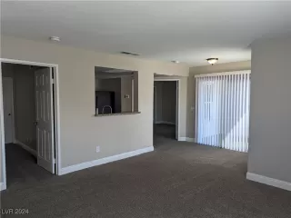 Photo #6: 2615981 Listing 