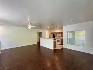 Photo #4: 2616010 Listing