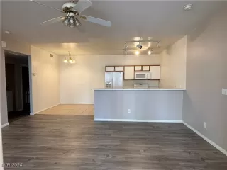 Photo #1: 2616030 Listing 