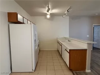 Photo #5: 2616030 Listing 