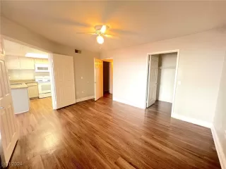 Photo #4: 2616037 Listing 