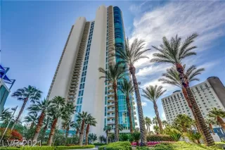 Photo #1: 2616042 Listing