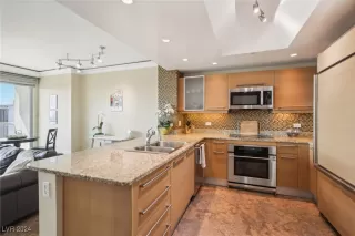 Photo #2: 2616042 Listing