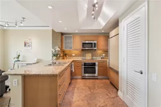 Photo #3: 2616042 Listing