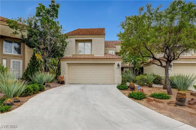 MLS: 2616050 Condo For Sale