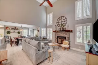 Photo #5: 2616050 Listing