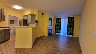 Photo #3: 2616197 Listing