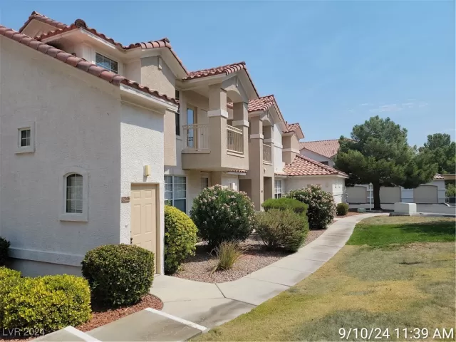 MLS: 2616242 Condo For Sale