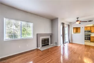 Photo #5: 2616281 Listing