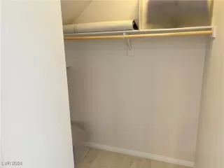 Photo #5: 2616293 Listing 