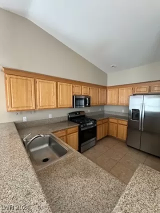 Photo #5: 2616301 Listing 
