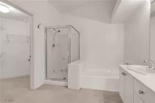 Photo #3: 2616304 Listing