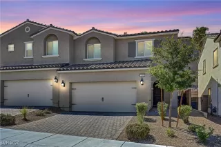 Photo #1: 2616310 Listing