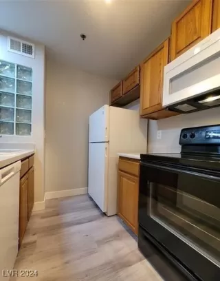 Photo #4: 2616311 Listing 