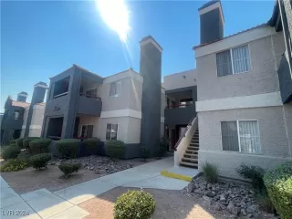 Photo #1: 2616360 Listing 