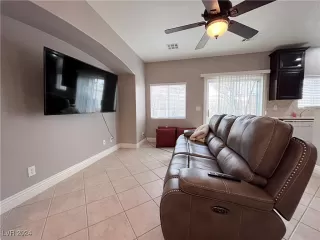 Photo #4: 2616365 Listing 