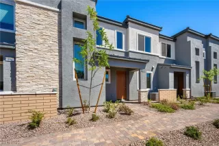 Photo #1: 2616380 Listing 