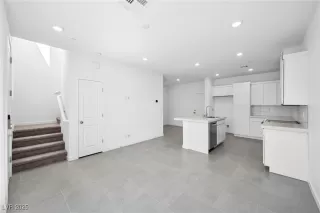 Photo #5: 2616380 Listing 