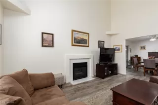 Photo #3: 2616390 Listing