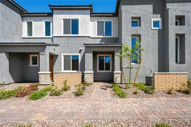 MLS: 2616409 Condo For Sale