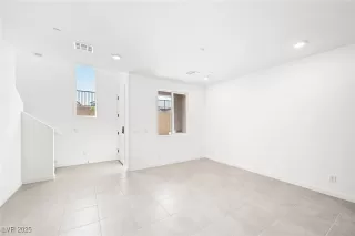 Photo #3: 2616409 Listing 