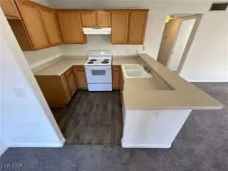 Photo #1: 2616414 Listing 