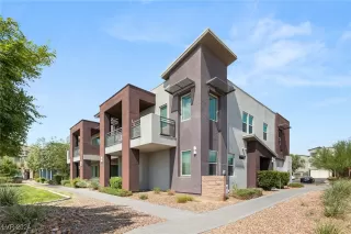 Photo #3: 2616449 Listing