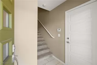 Photo #5: 2616449 Listing