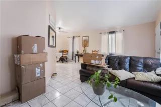 Photo #2: 2616545 Listing