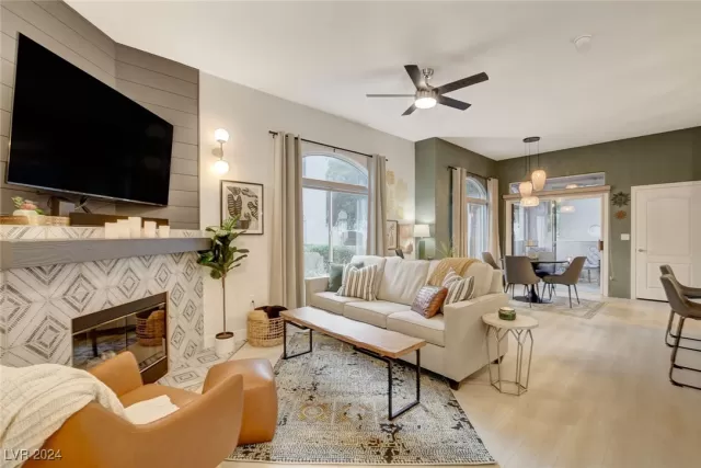 MLS: 2616546 Condo For Sale
